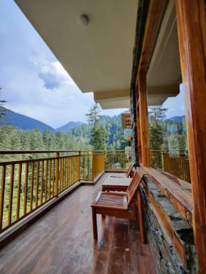 The Woodpecker Inn Jibhi